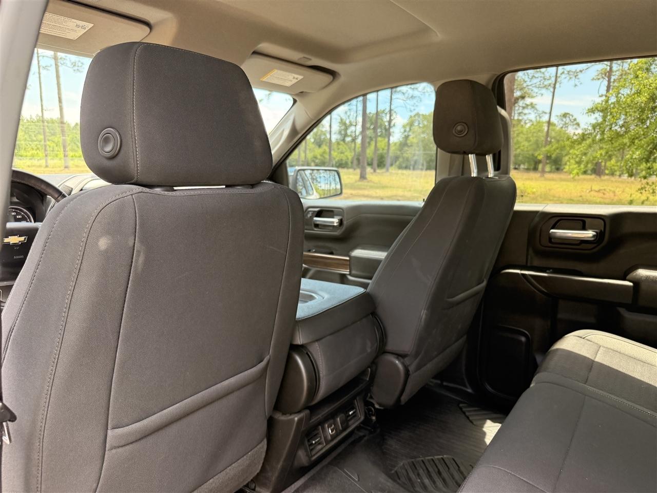 Chevrolet Silverado 1500 LTD 4WD Crew Cab 147" LT w/1LT 2022