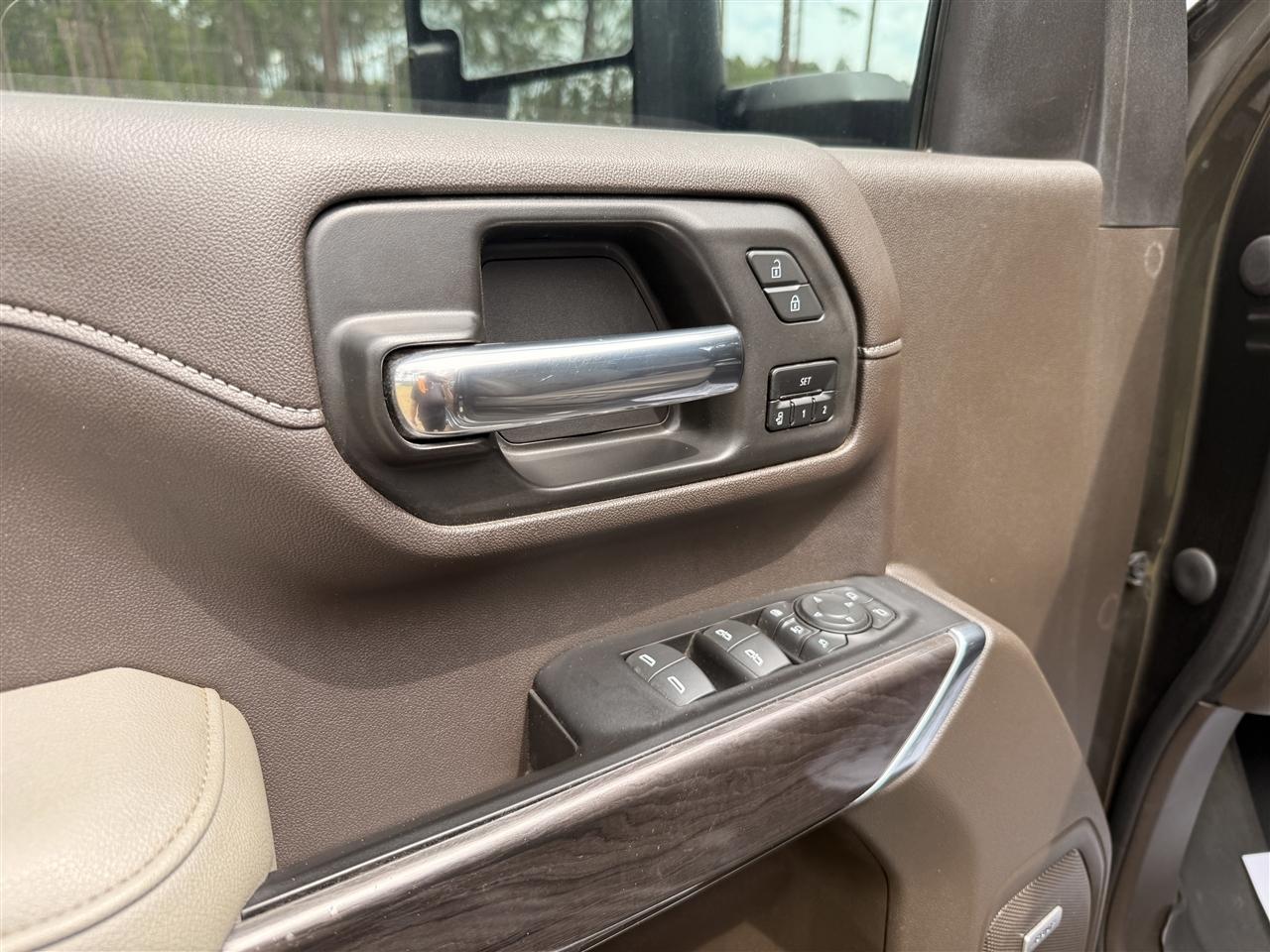 Chevrolet Silverado 2500HD 4WD Crew Cab 159" LTZ 2022