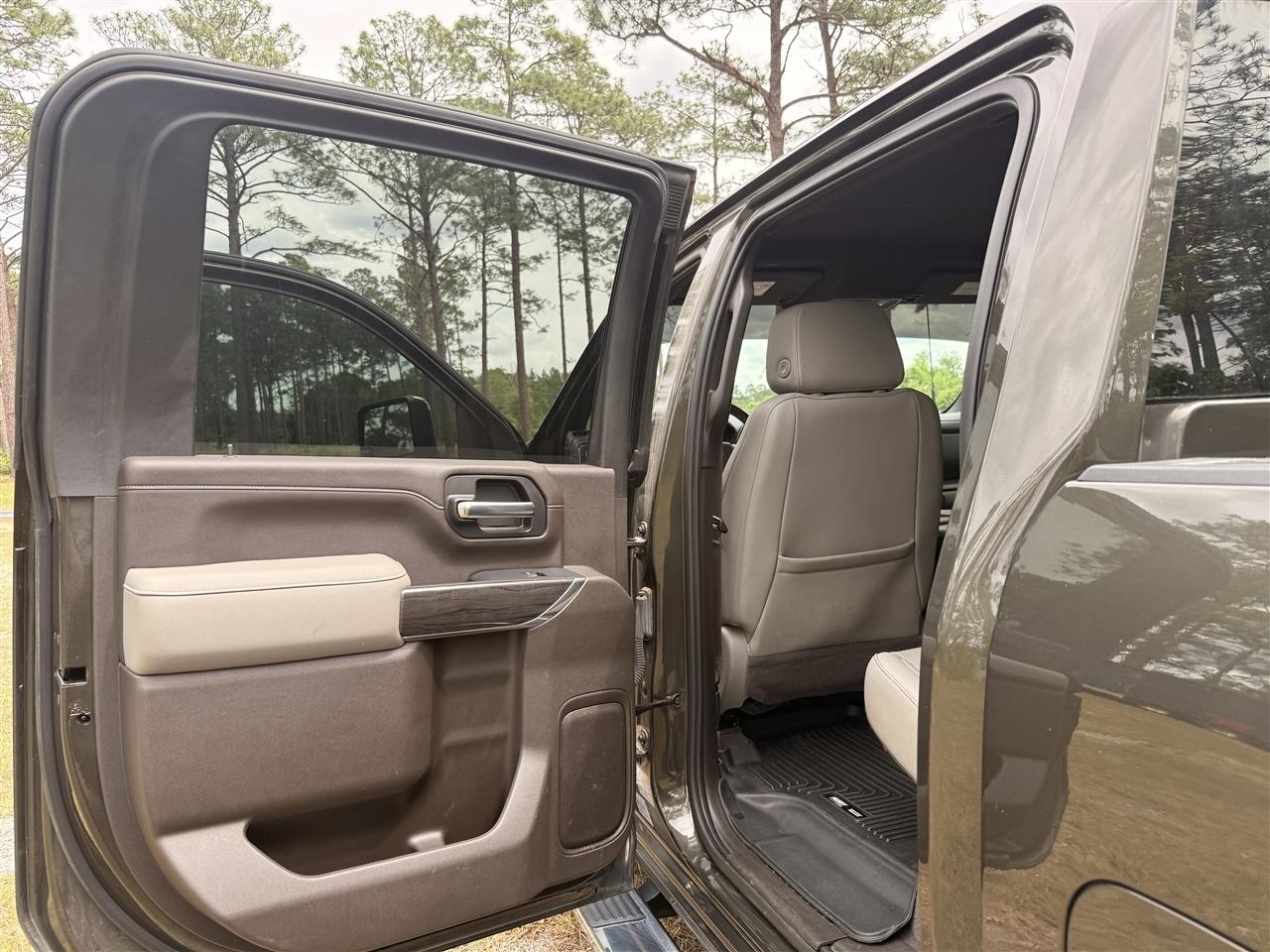 Chevrolet Silverado 2500HD 4WD Crew Cab 159" LTZ 2022