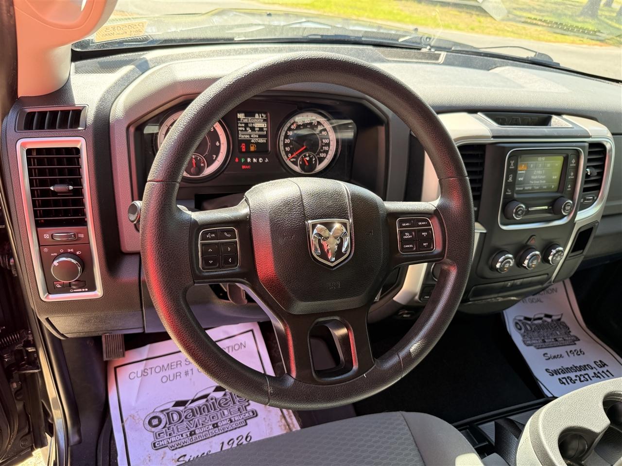 RAM 1500 Classic SLT 4x4 Crew Cab 5'7" Box 2019