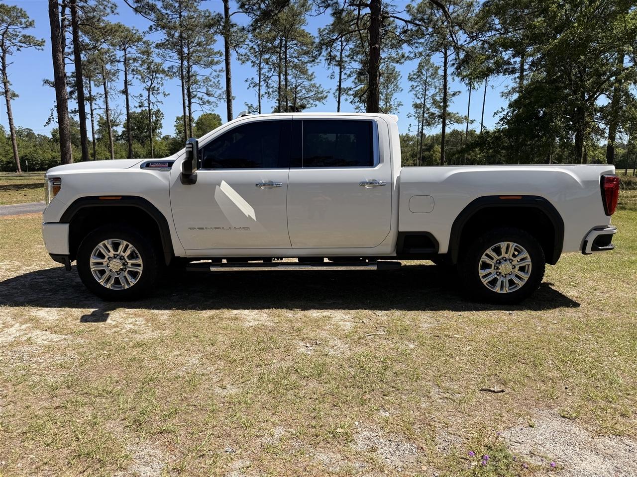 GMC Sierra 2500HD 4WD Crew Cab 159" Denali 2023