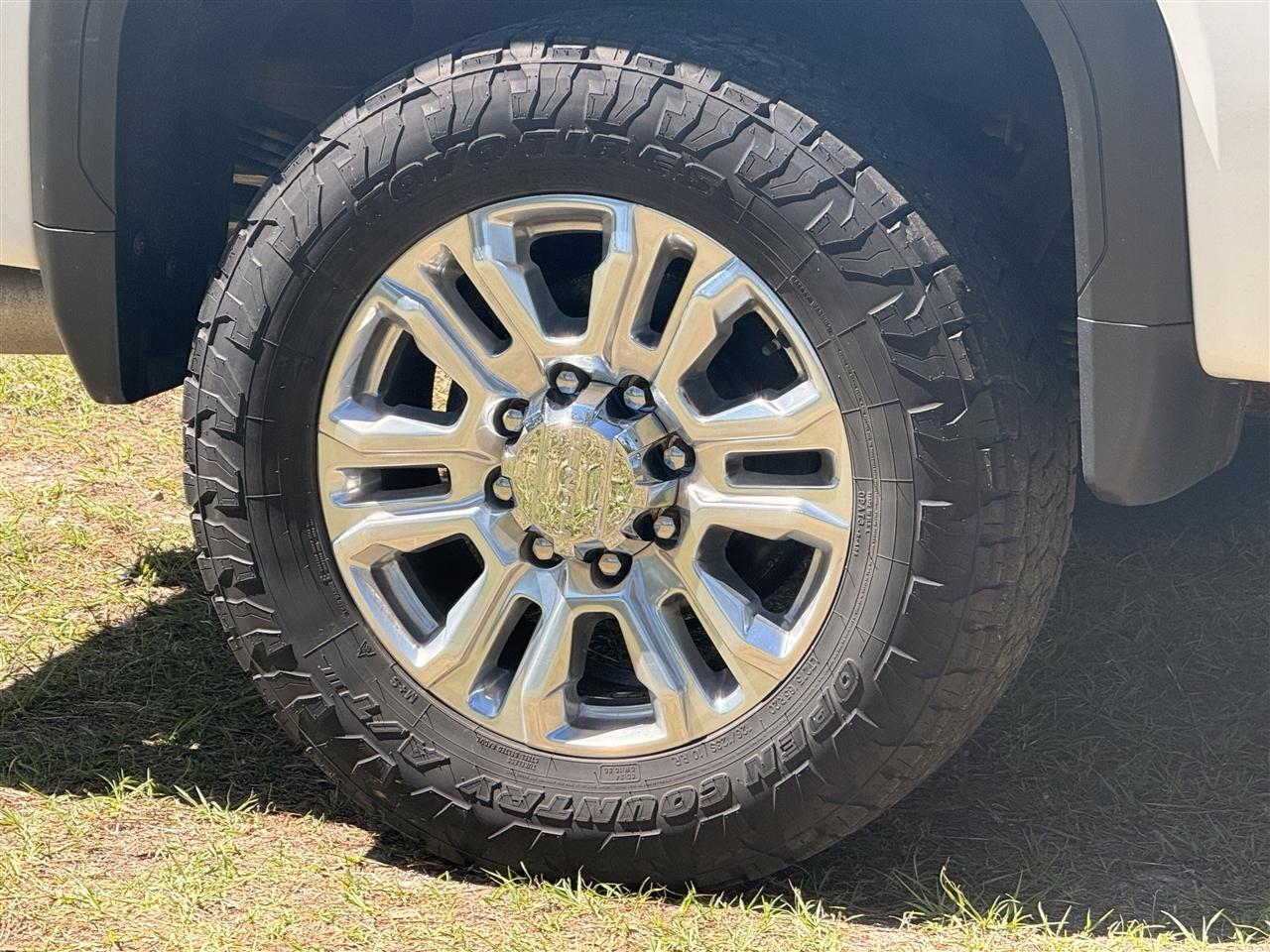 GMC Sierra 2500HD 4WD Crew Cab 159" Denali 2023