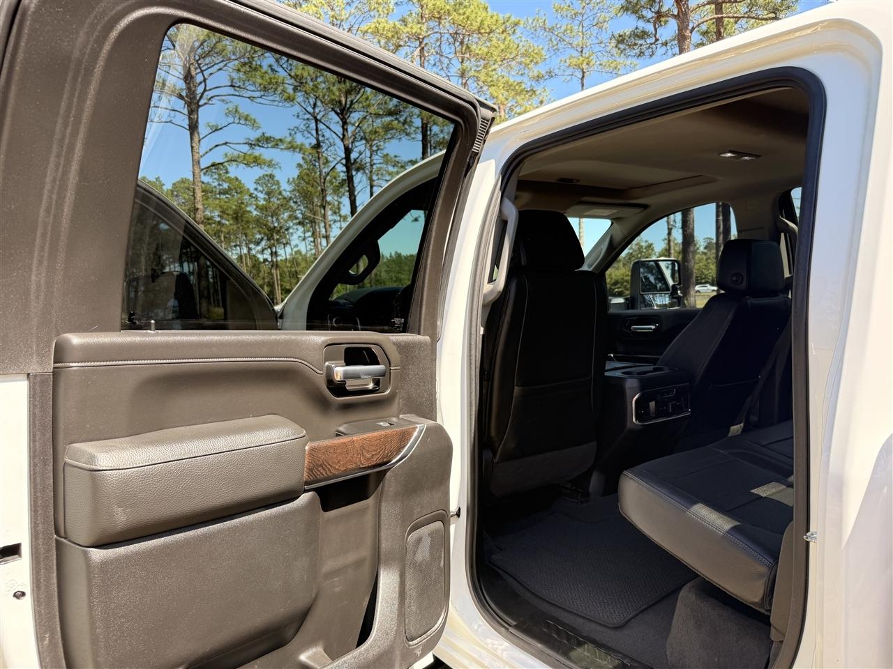 GMC Sierra 2500HD 4WD Crew Cab 159" Denali 2023