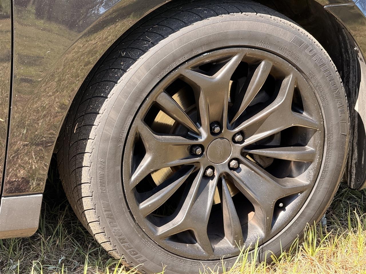 Ford Taurus Limited FWD 2019