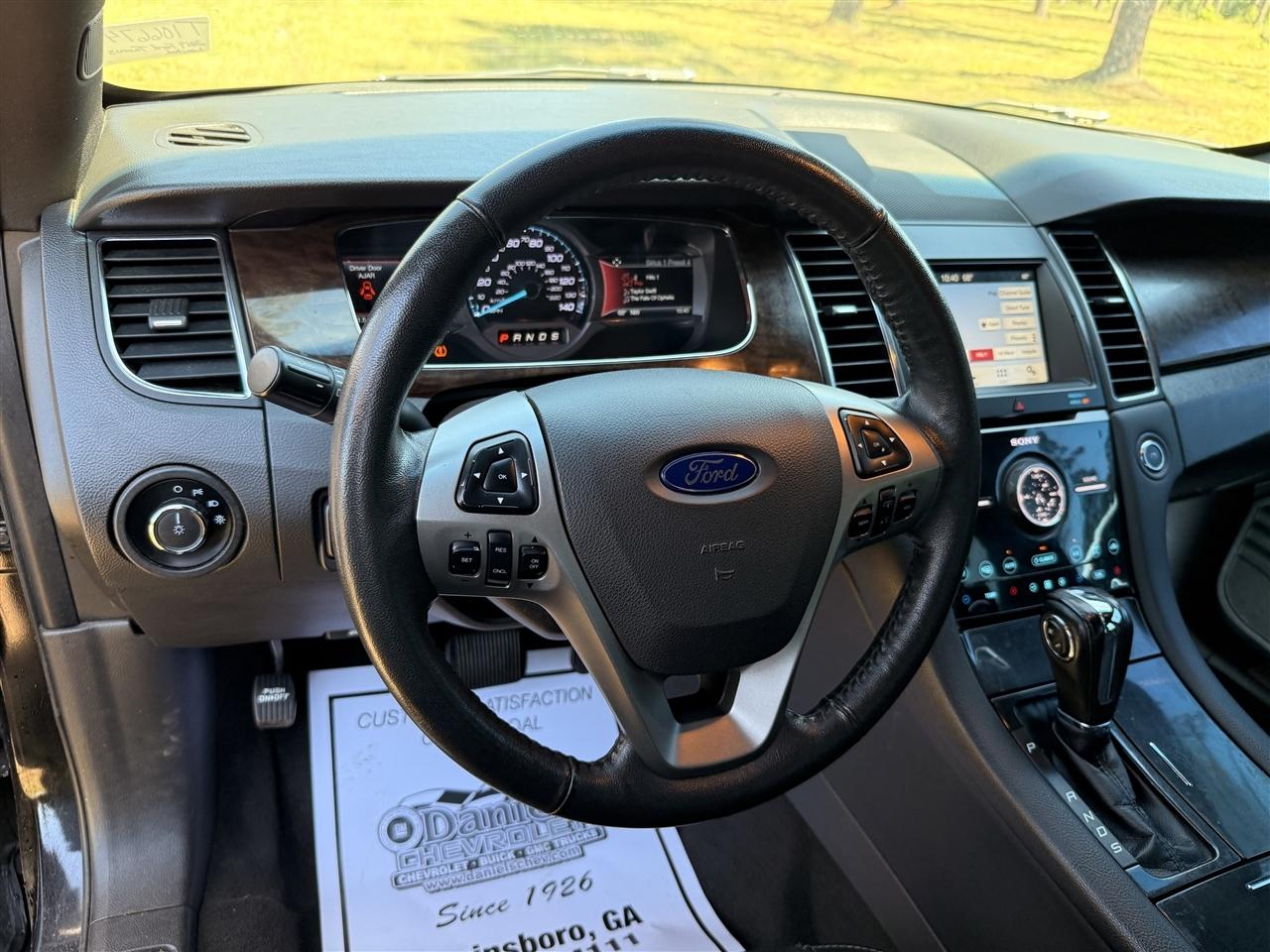 Ford Taurus Limited FWD 2019