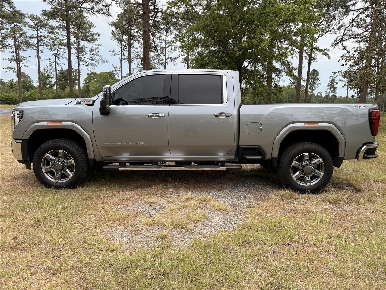 GMC Sierra 3500HD 4WD Crew Cab 159" SLT 2025