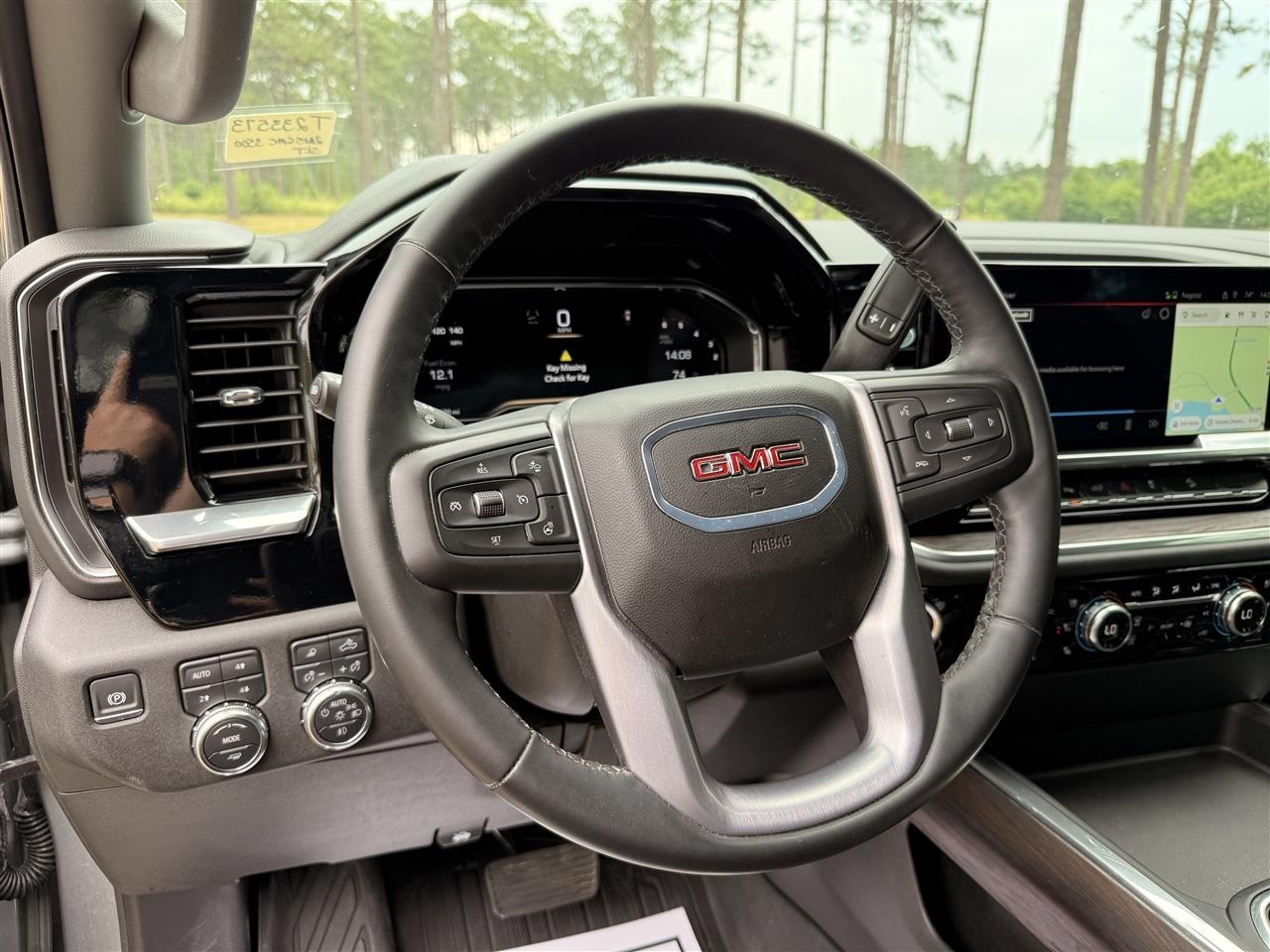 GMC Sierra 3500HD 4WD Crew Cab 159" SLT 2025