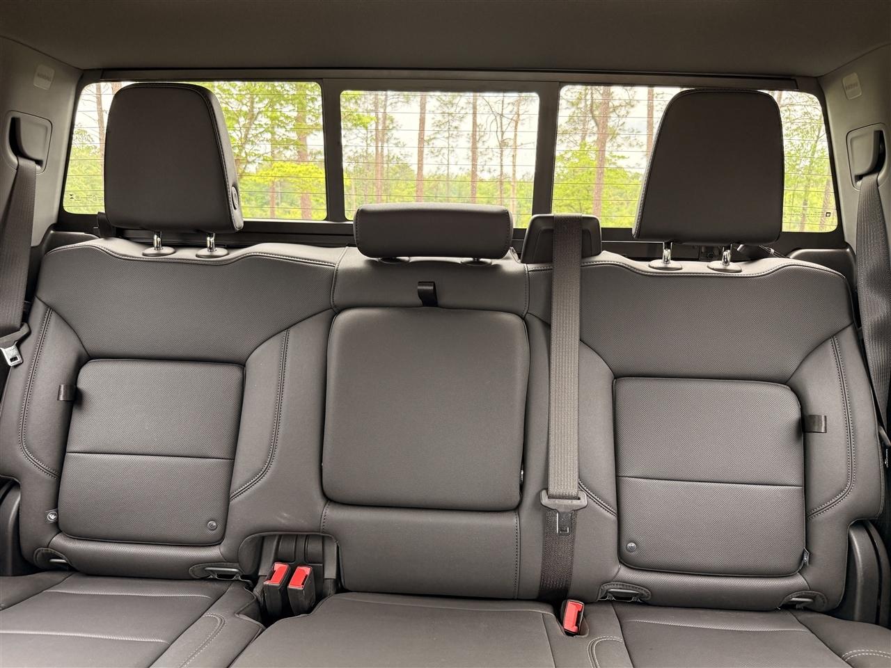 GMC Sierra 3500HD 4WD Crew Cab 159" SLT 2025