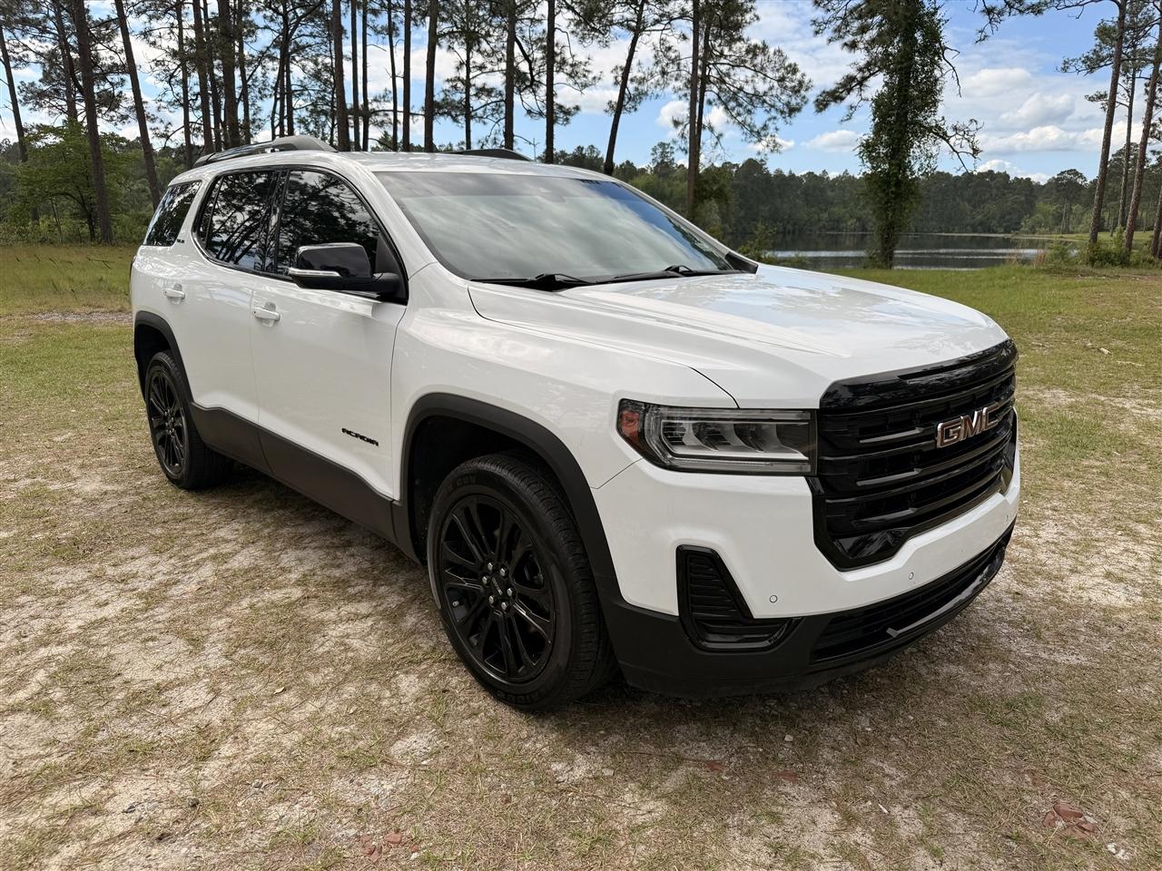 GMC Acadia FWD 4dr SLE 2023