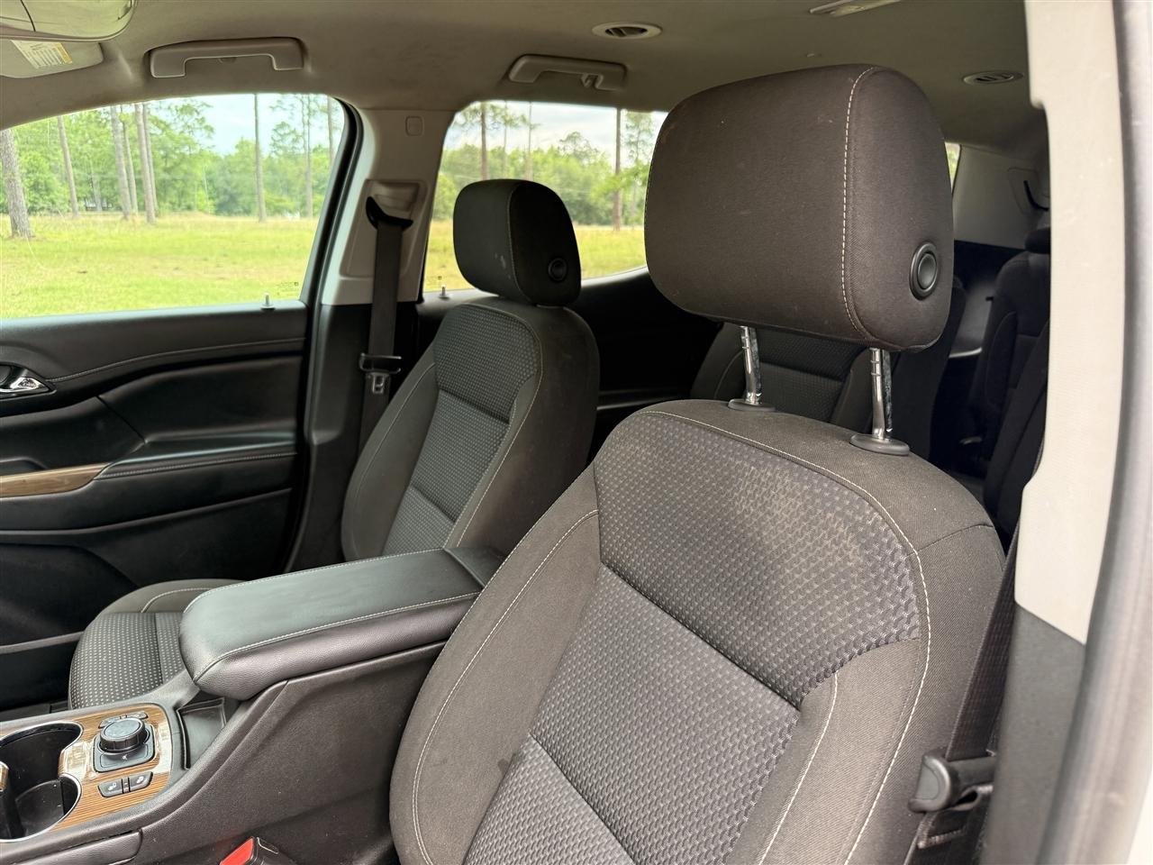 GMC Acadia FWD 4dr SLE 2023