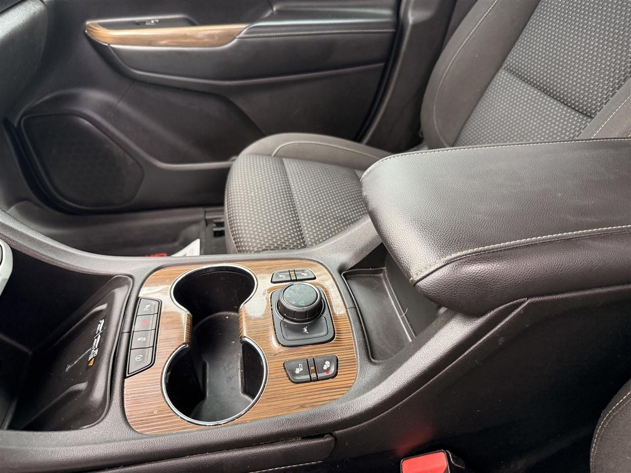 GMC Acadia FWD 4dr SLE 2023
