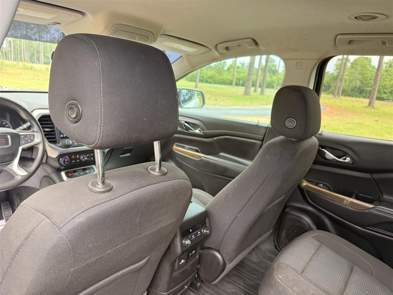 GMC Acadia FWD 4dr SLE 2023