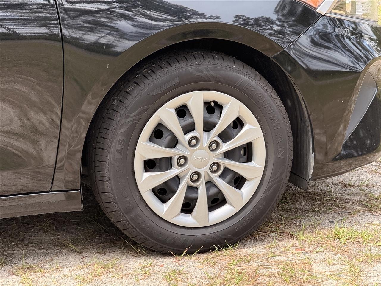 Kia Forte LX IVT 2024