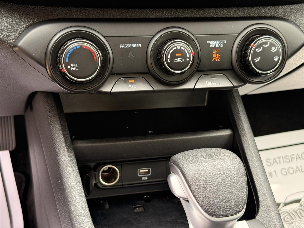 Kia Forte LX IVT 2024
