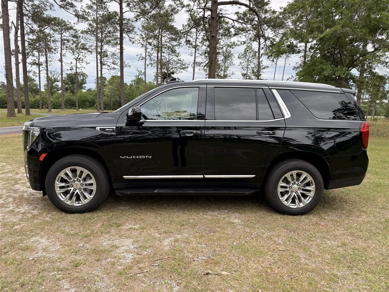 GMC Yukon 4WD 4dr SLT 2023