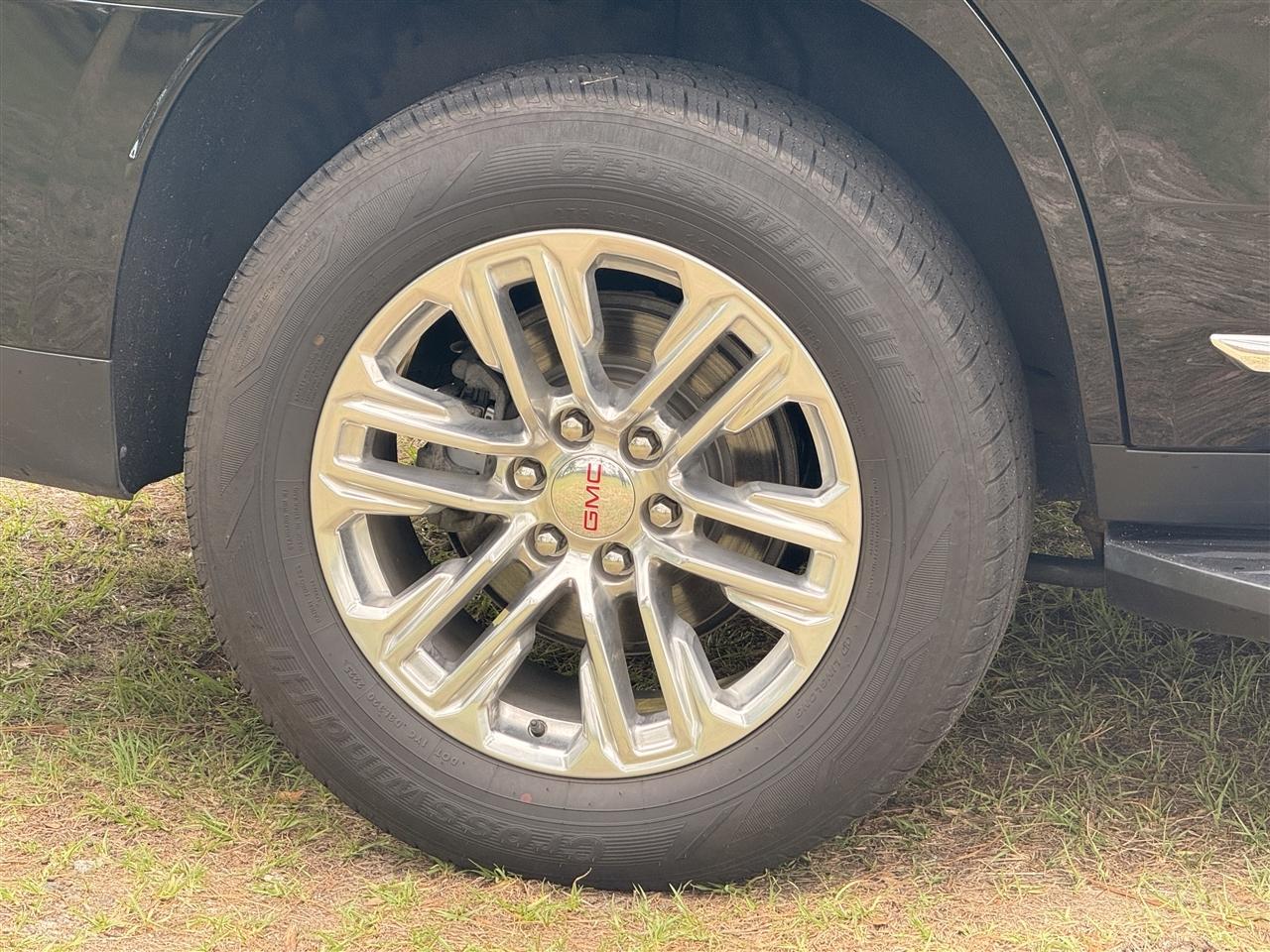GMC Yukon 4WD 4dr SLT 2023