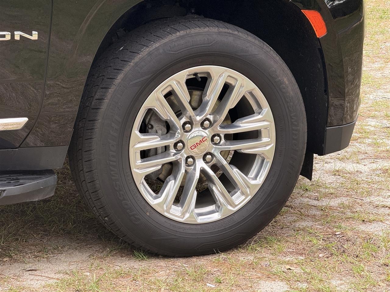 GMC Yukon 4WD 4dr SLT 2023