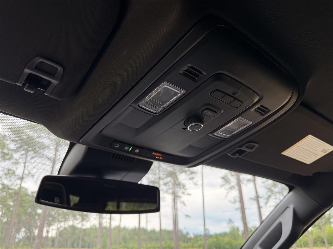 GMC Yukon 4WD 4dr SLT 2023