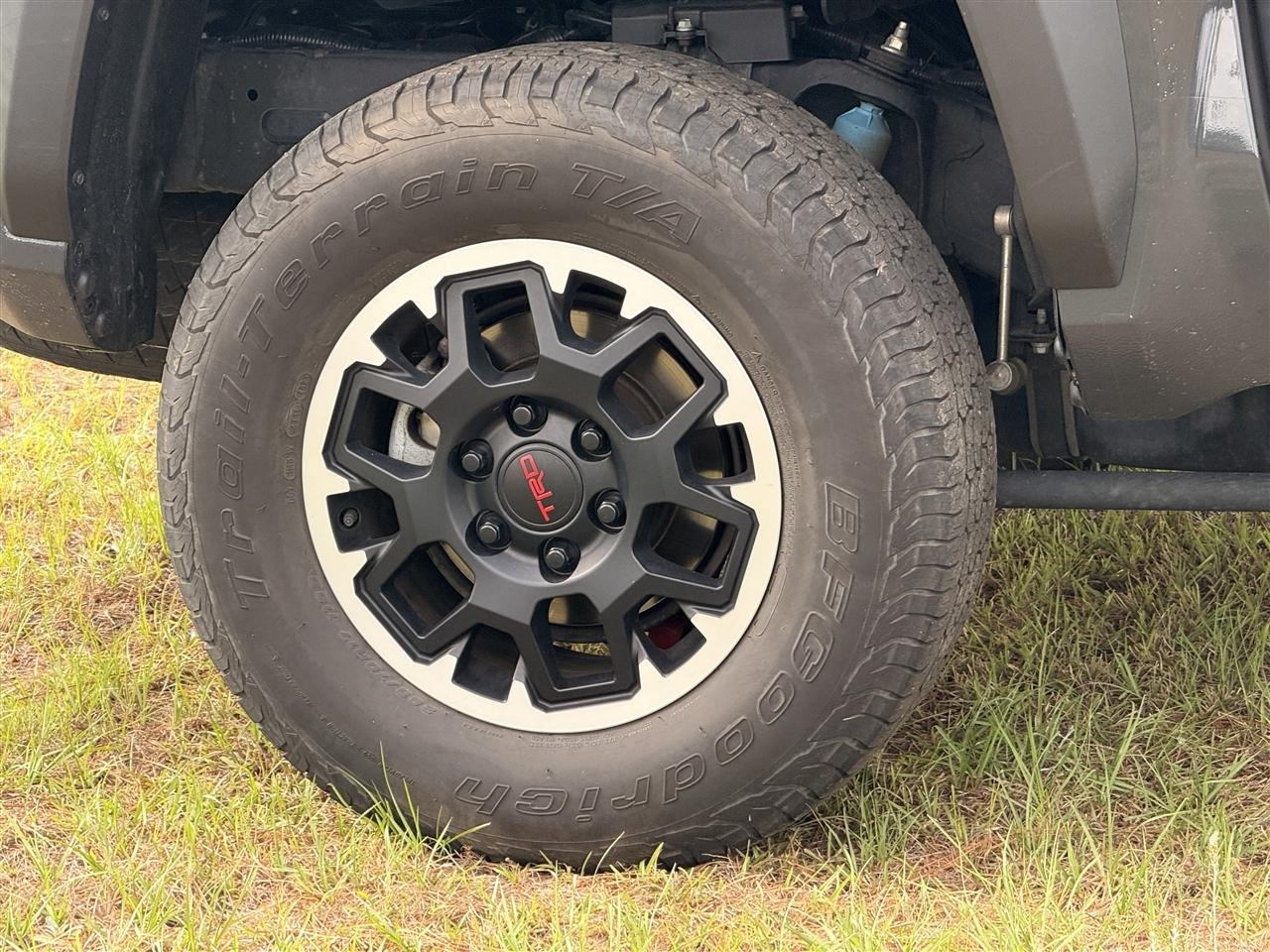 Toyota Tacoma 4WD TRD Off Road Double Cab 5' Bed MT (Natl) 2024