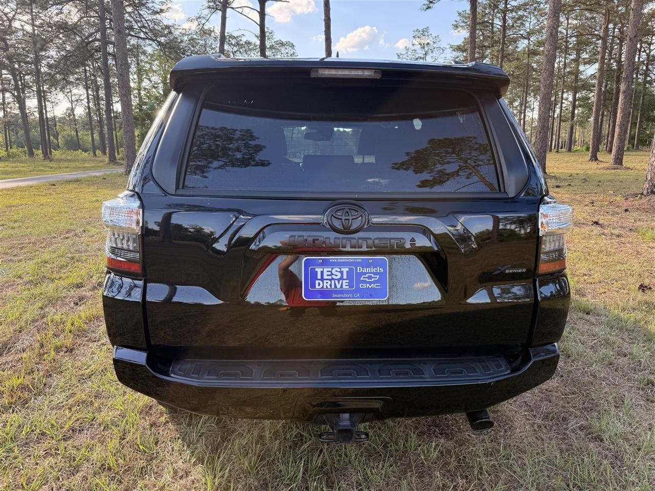 Toyota 4Runner SR5 Premium 2WD (Natl) 2024