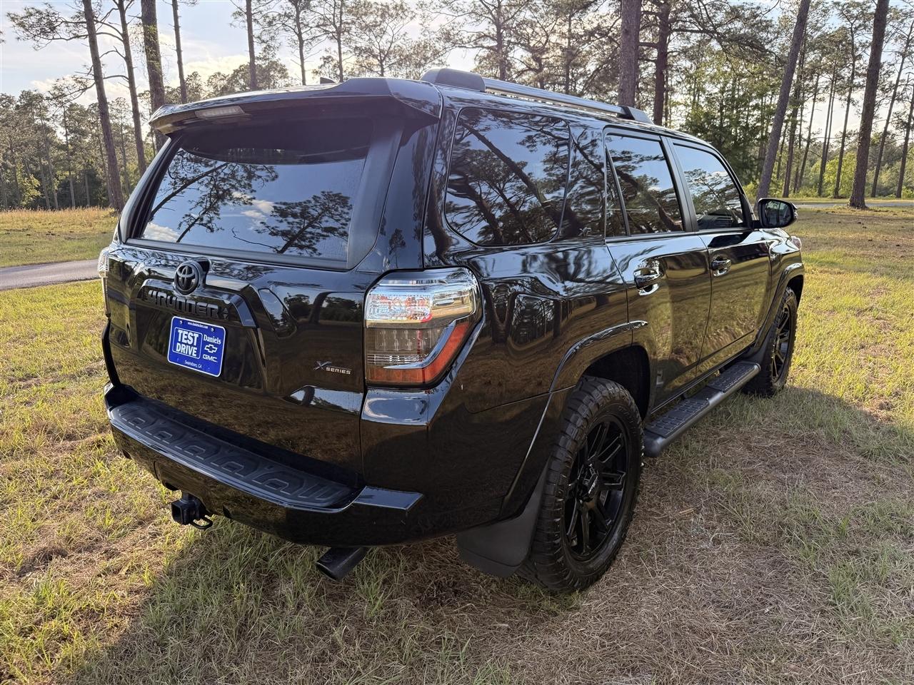 Toyota 4Runner SR5 Premium 2WD (Natl) 2024