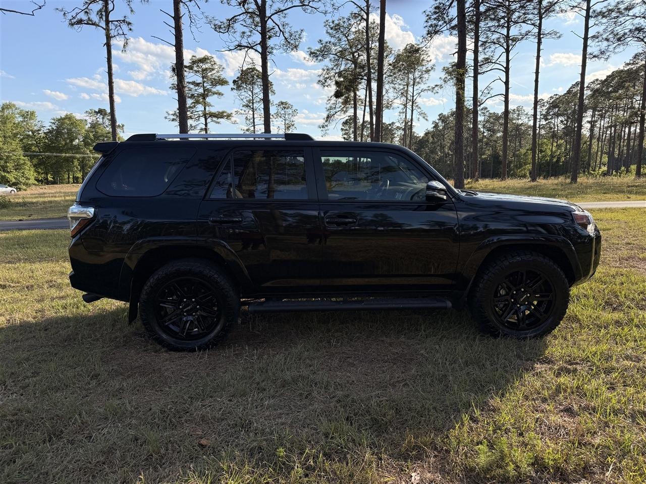 Toyota 4Runner SR5 Premium 2WD (Natl) 2024