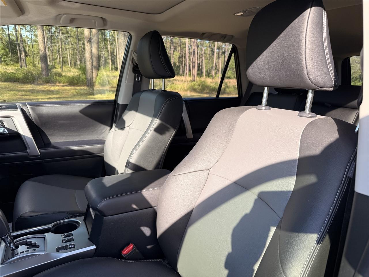 Toyota 4Runner SR5 Premium 2WD (Natl) 2024