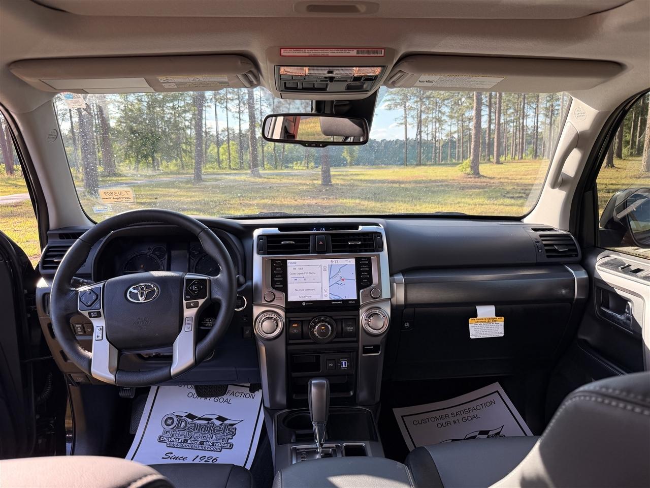 Toyota 4Runner SR5 Premium 2WD (Natl) 2024