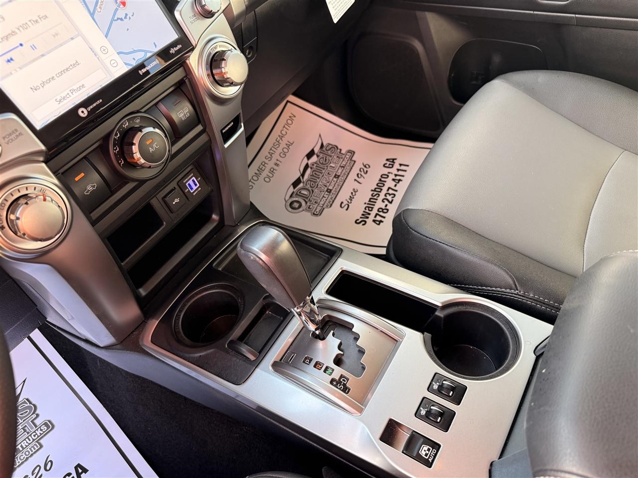 Toyota 4Runner SR5 Premium 2WD (Natl) 2024