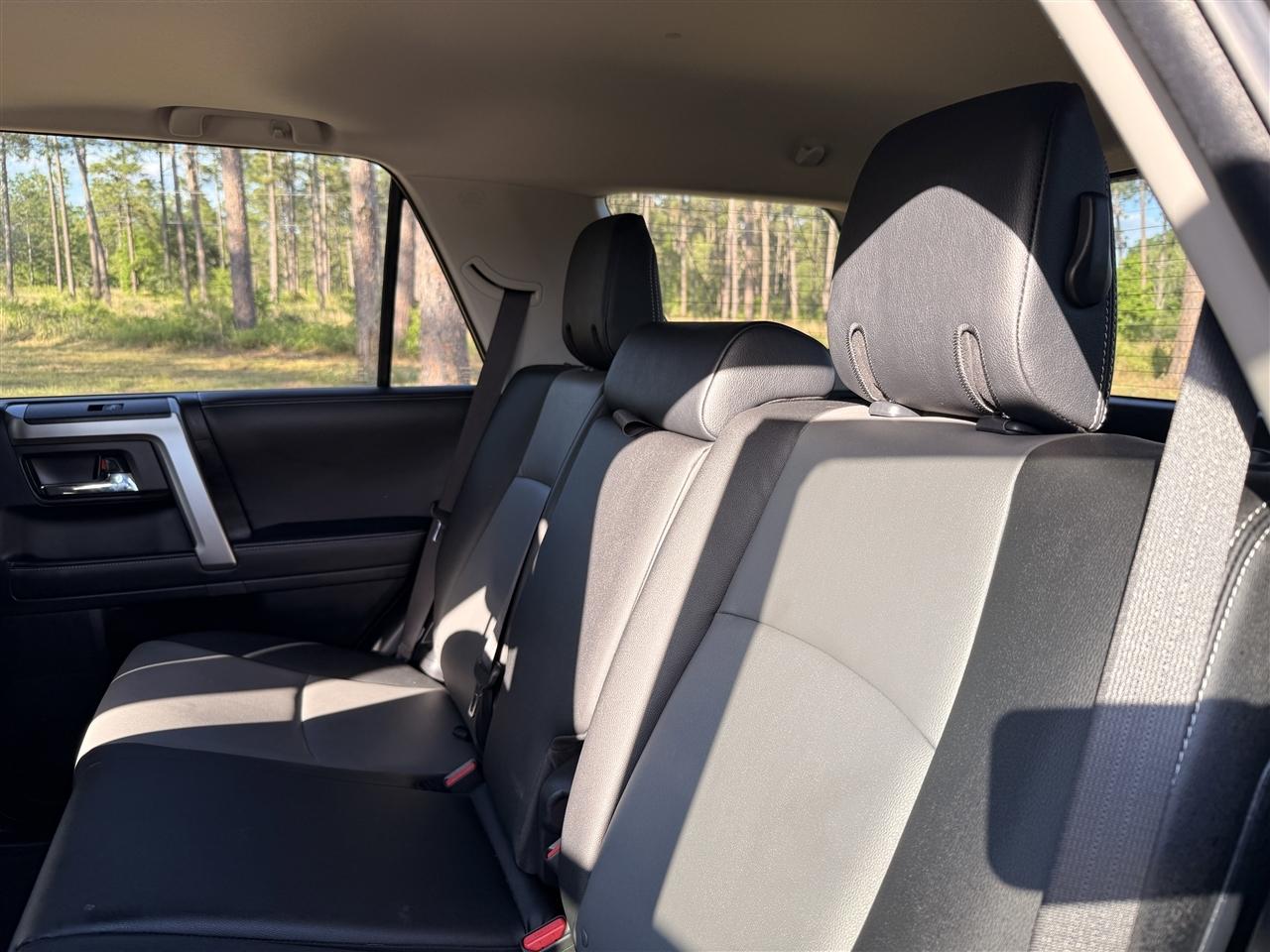 Toyota 4Runner SR5 Premium 2WD (Natl) 2024