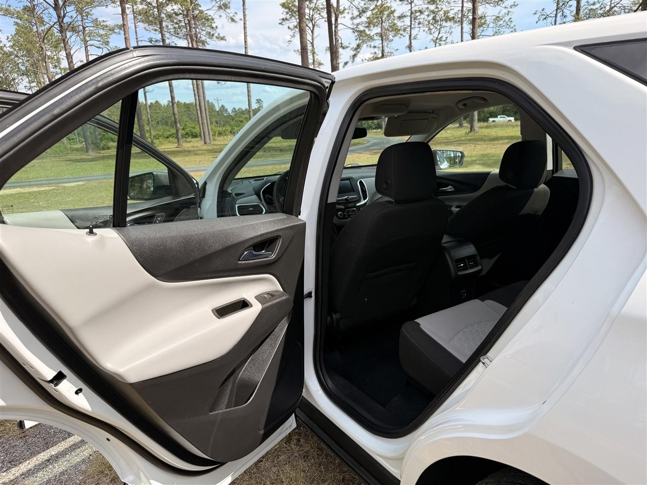 Chevrolet Equinox FWD 4dr LS w/1LS 2021