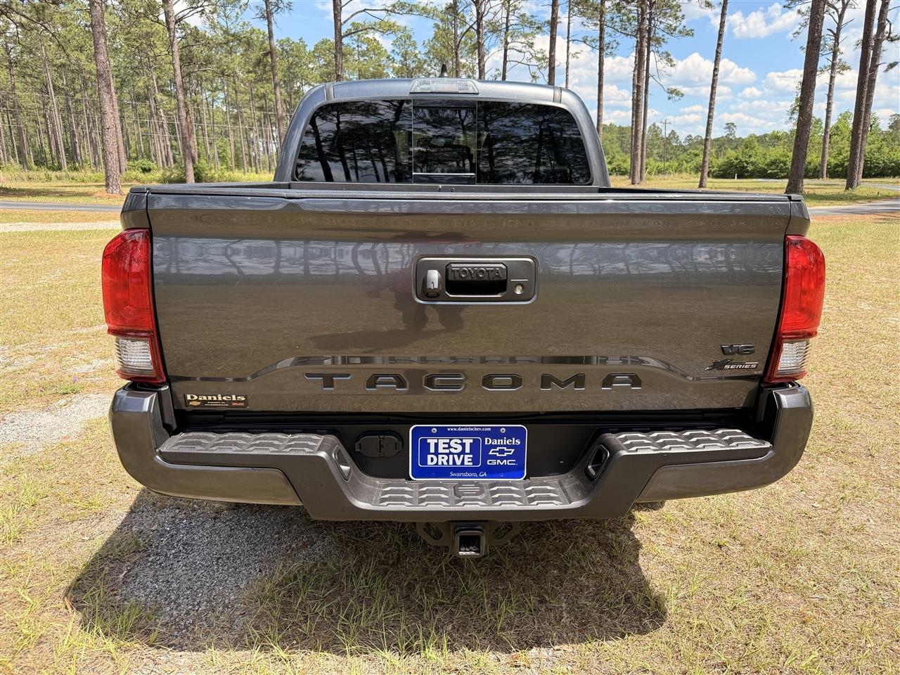 Toyota Tacoma 2WD TRD Off Road Double Cab 5' Bed V6 AT (Natl) 2022