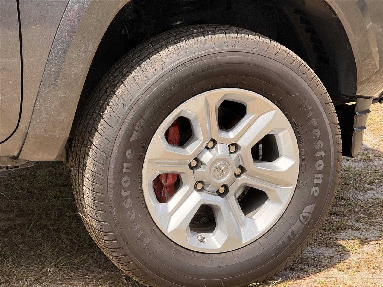 Toyota Tacoma 2WD TRD Off Road Double Cab 5' Bed V6 AT (Natl) 2022