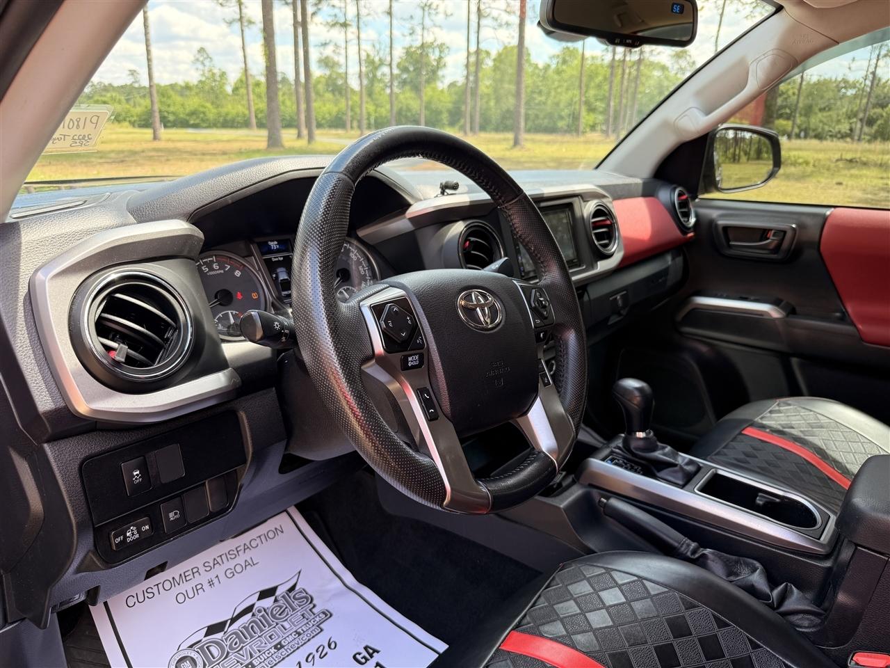 Toyota Tacoma 2WD TRD Off Road Double Cab 5' Bed V6 AT (Natl) 2022