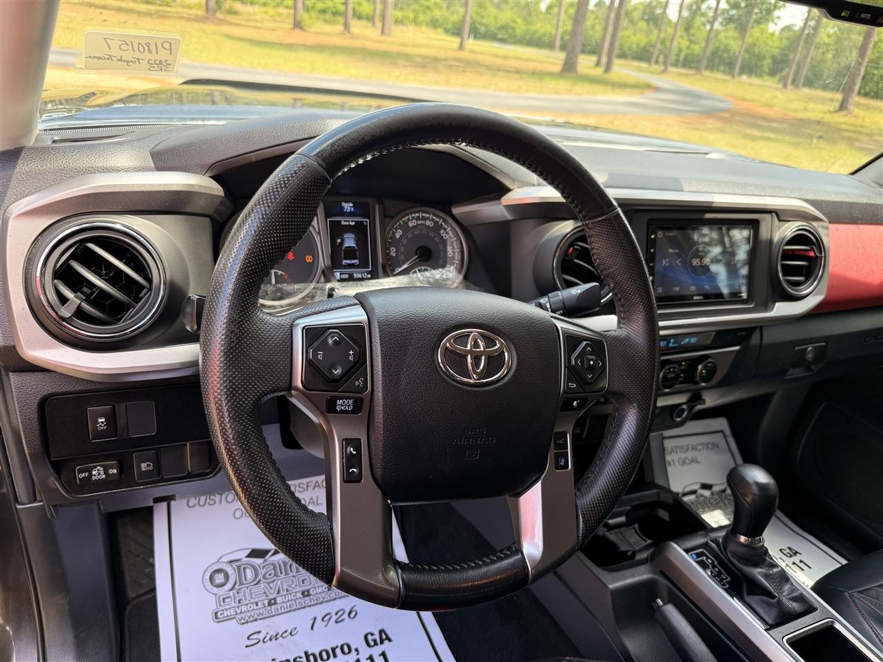 Toyota Tacoma 2WD TRD Off Road Double Cab 5' Bed V6 AT (Natl) 2022