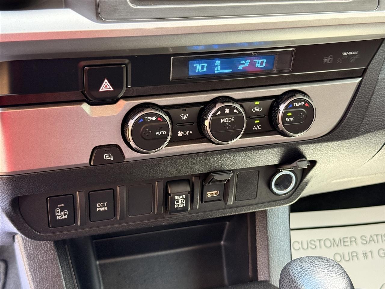 Toyota Tacoma 2WD TRD Off Road Double Cab 5' Bed V6 AT (Natl) 2022