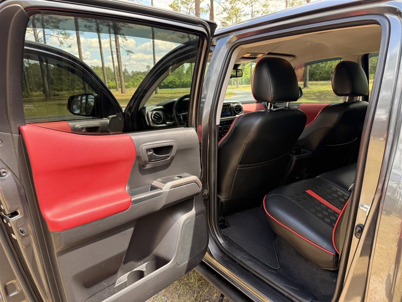 Toyota Tacoma 2WD TRD Off Road Double Cab 5' Bed V6 AT (Natl) 2022