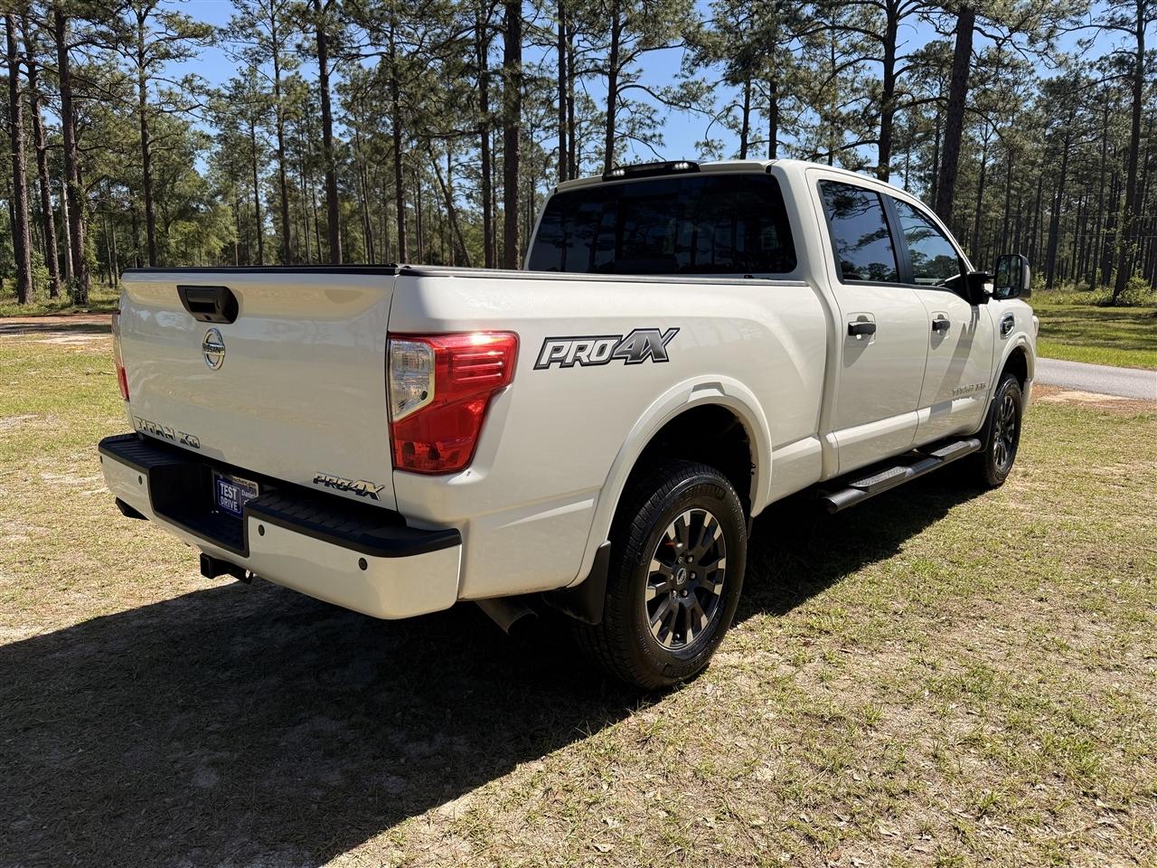 Nissan Titan XD 4x4 Diesel Crew Cab Platinum Reserve 2019