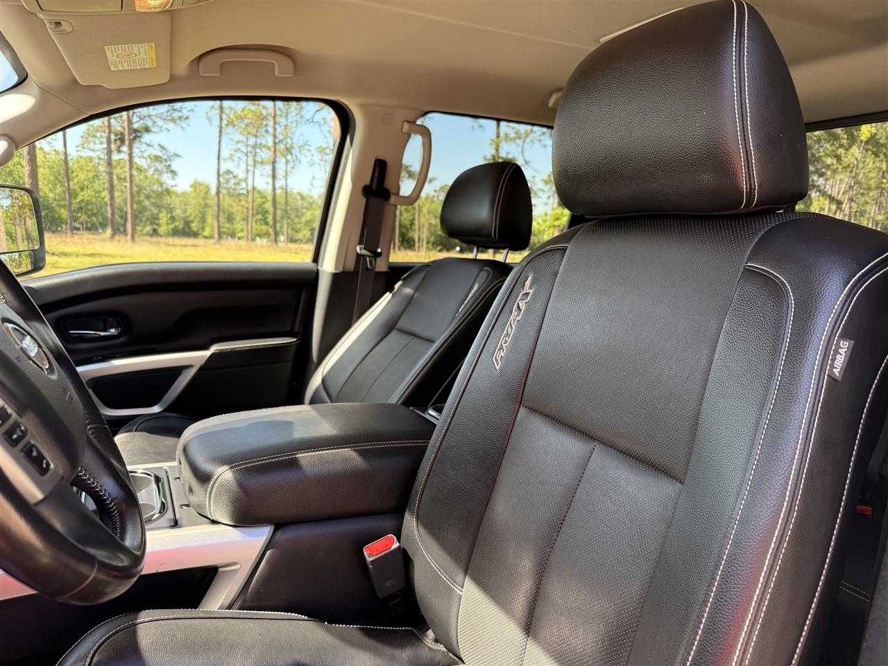 Nissan Titan XD 4x4 Diesel Crew Cab Platinum Reserve 2019