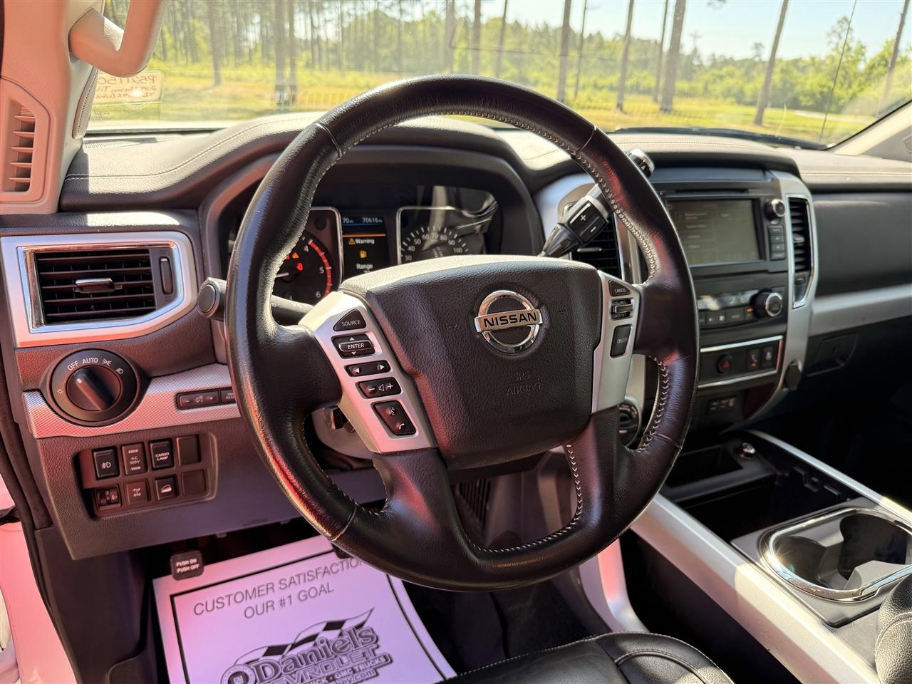 Nissan Titan XD 4x4 Diesel Crew Cab Platinum Reserve 2019
