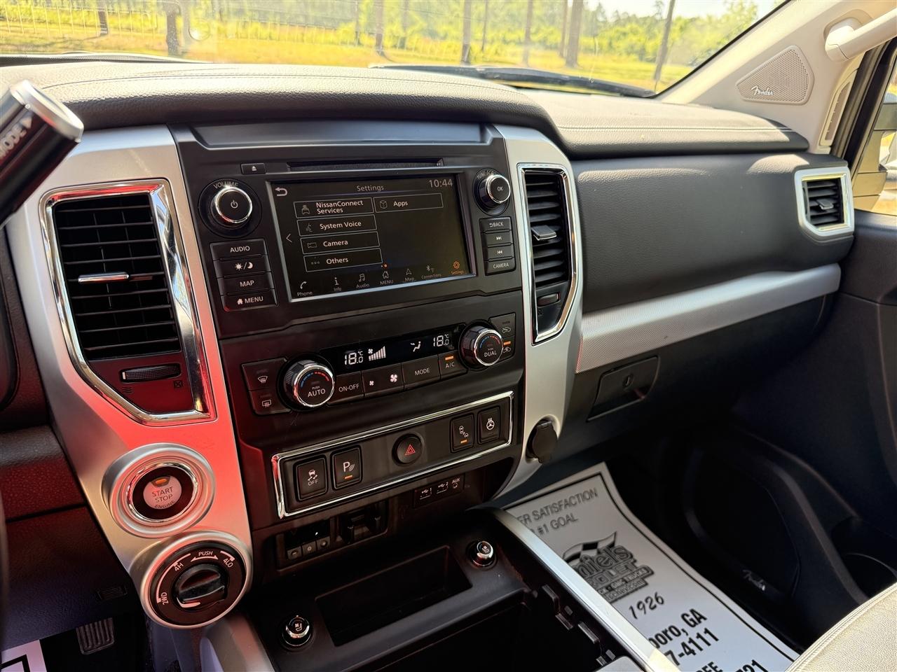 Nissan Titan XD 4x4 Diesel Crew Cab Platinum Reserve 2019