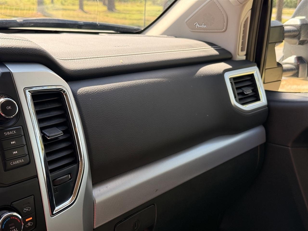 Nissan Titan XD 4x4 Diesel Crew Cab Platinum Reserve 2019