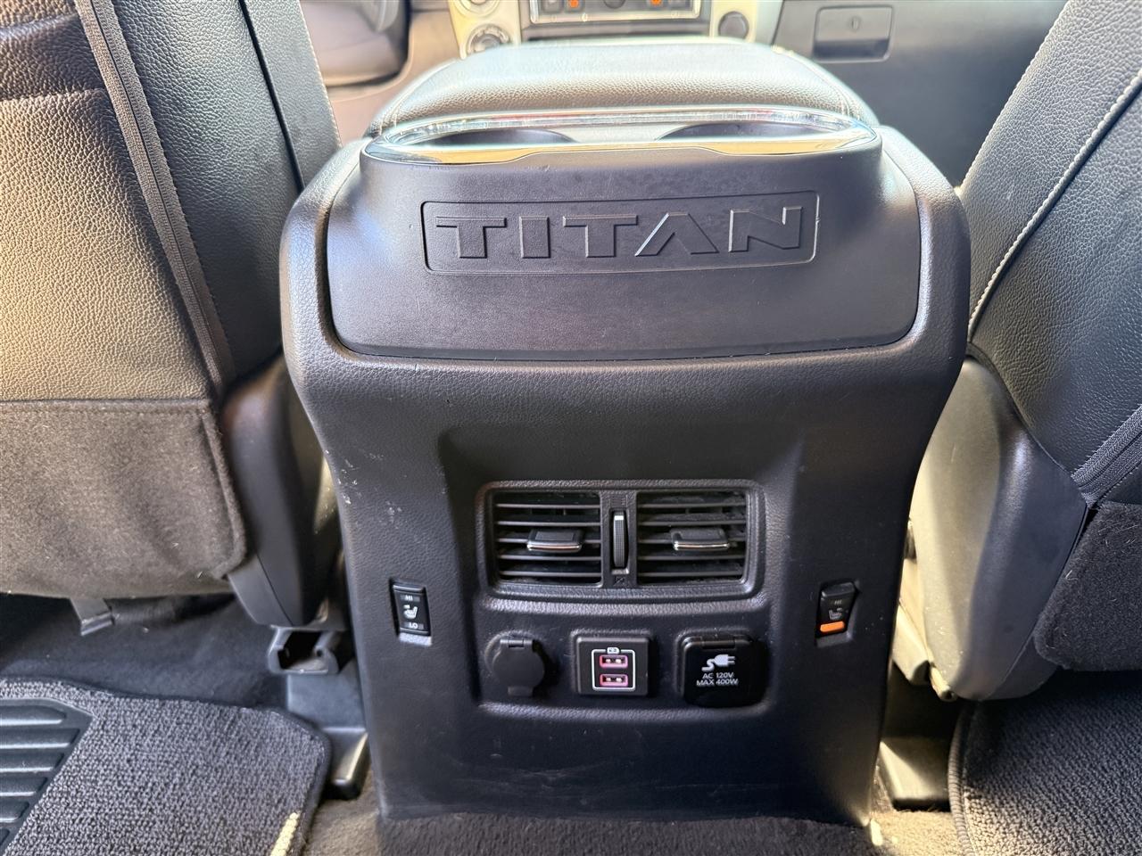 Nissan Titan XD 4x4 Diesel Crew Cab Platinum Reserve 2019