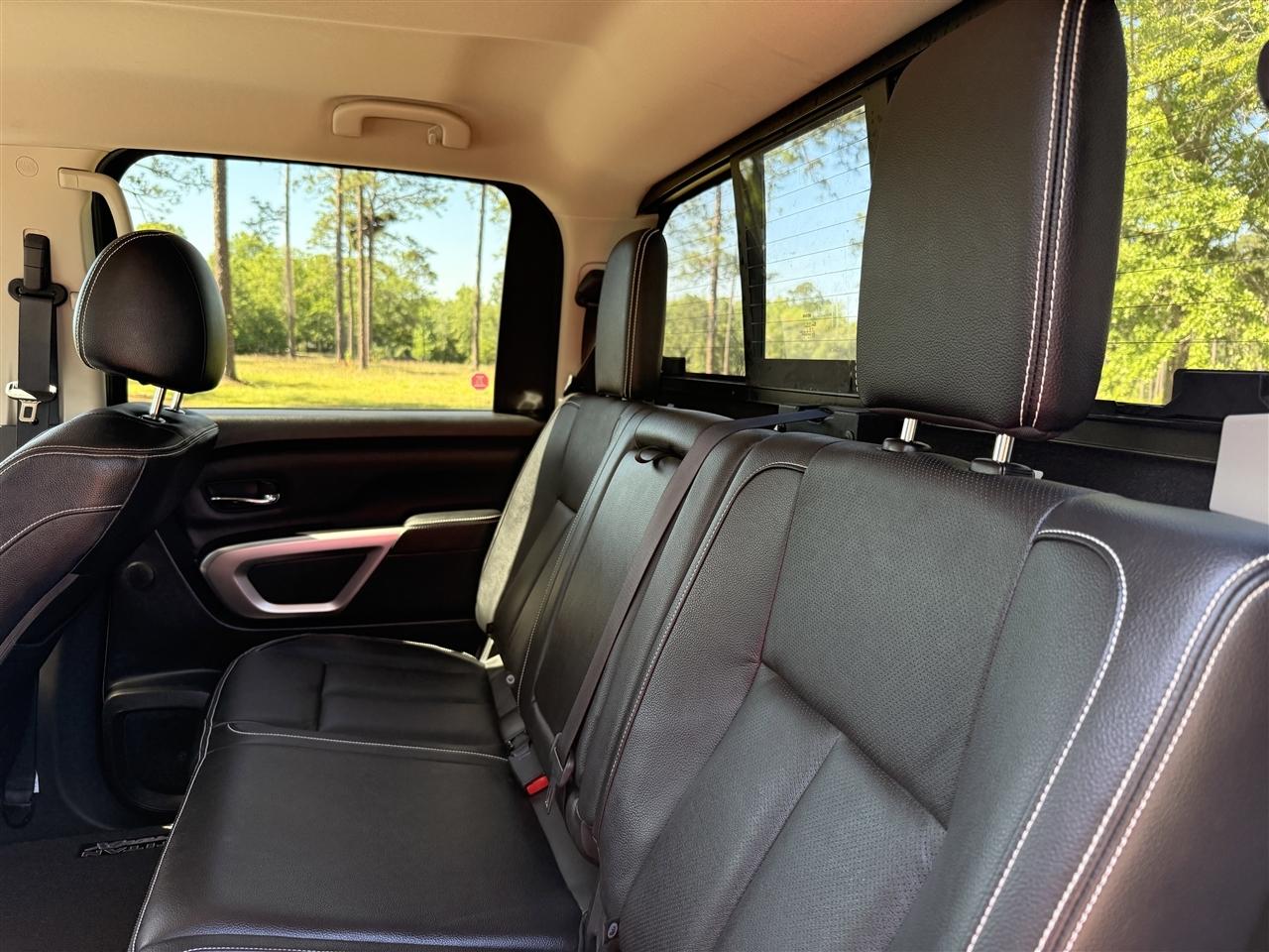 Nissan Titan XD 4x4 Diesel Crew Cab Platinum Reserve 2019