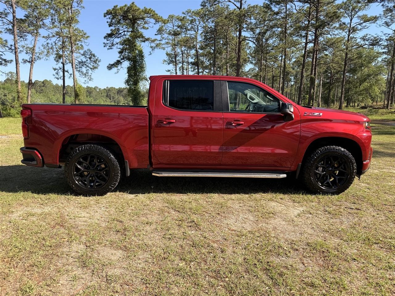 Chevrolet Silverado 1500 4WD Crew Cab 147" RST 2020