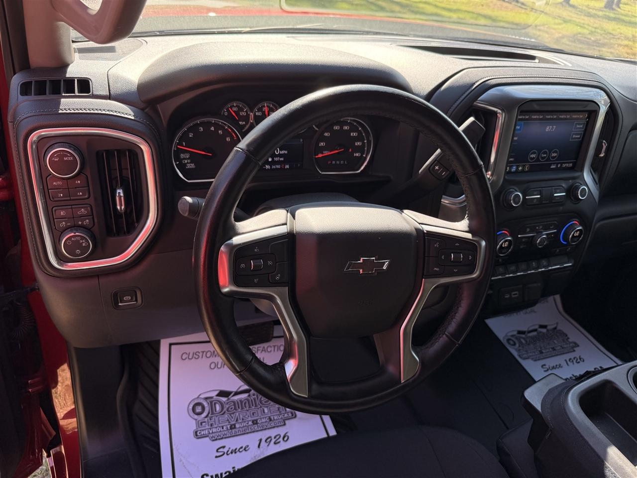Chevrolet Silverado 1500 4WD Crew Cab 147" RST 2020