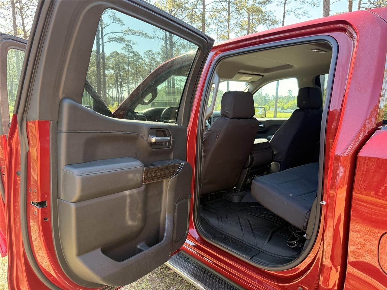 Chevrolet Silverado 1500 4WD Crew Cab 147" RST 2020