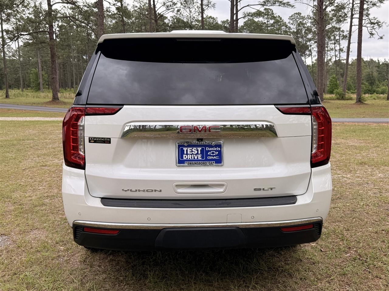 GMC Yukon XL 4WD 4dr SLT 2022