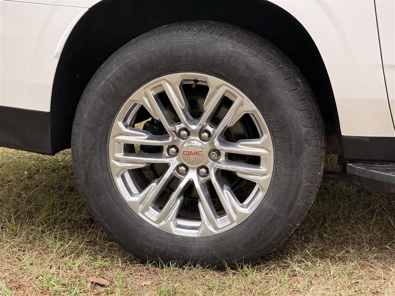 GMC Yukon XL 4WD 4dr SLT 2022
