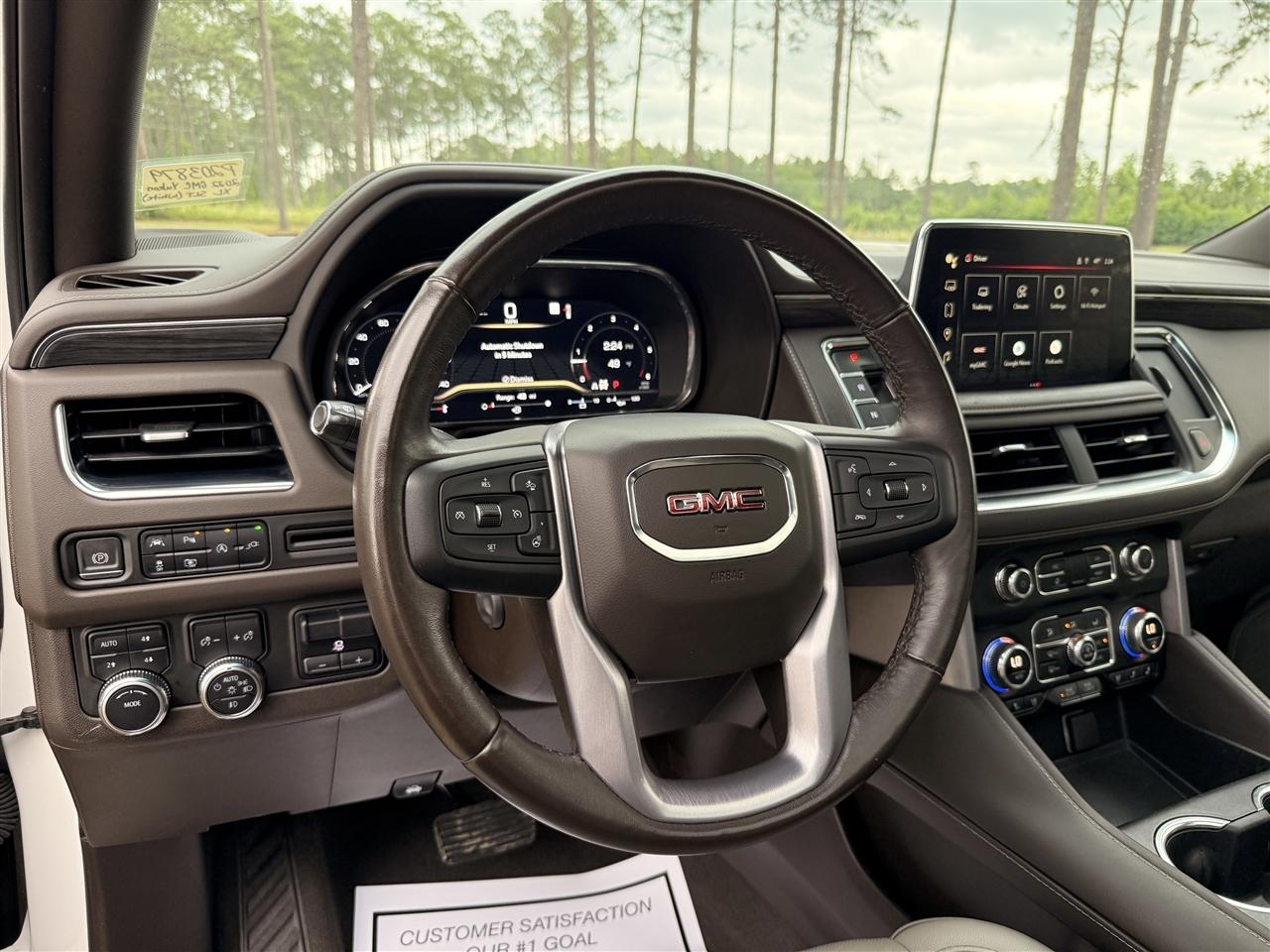 GMC Yukon XL 4WD 4dr SLT 2022
